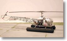 Bell 47 Italien (modif Italeri) r.jpg